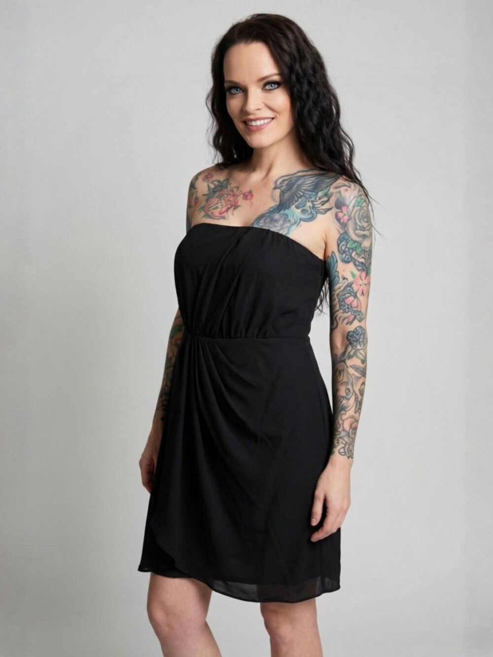 Express ✦ Black Strapless Draped Mini Dress ✦ Flowy Evening Style Size 2